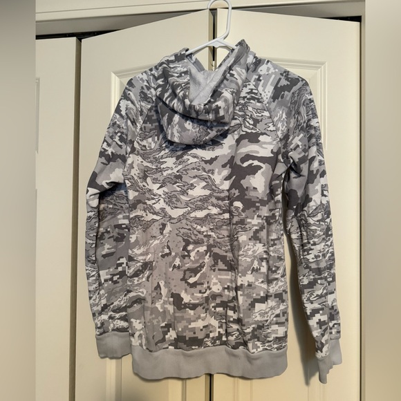 Boys XL UA Sweatshirt - Picture 2 of 3